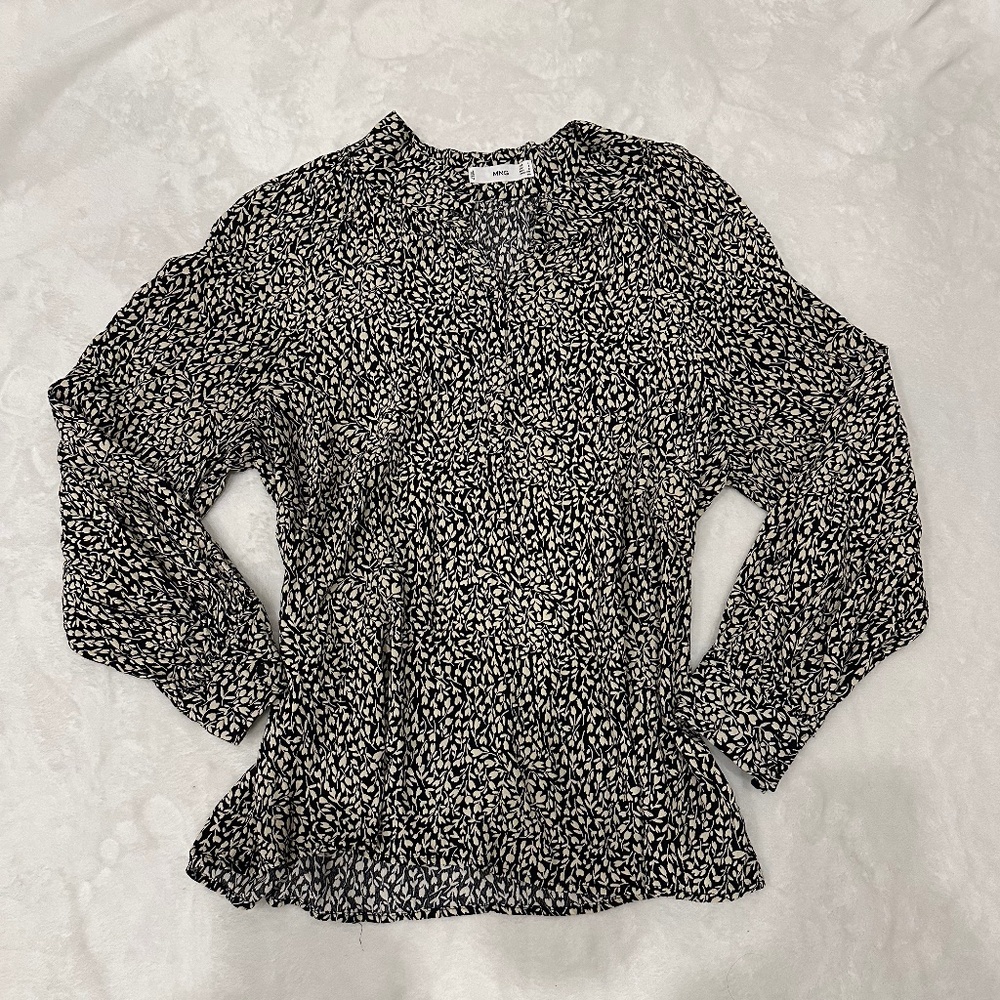 LADIES MNG PRINT BLOUSE SIZE LARGE